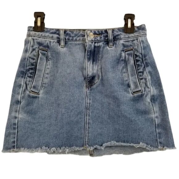 Pacsun 100% Cotton Medium Wash Raw Hem Denim Mini Skirt Size 25 - Picture 1 of 6